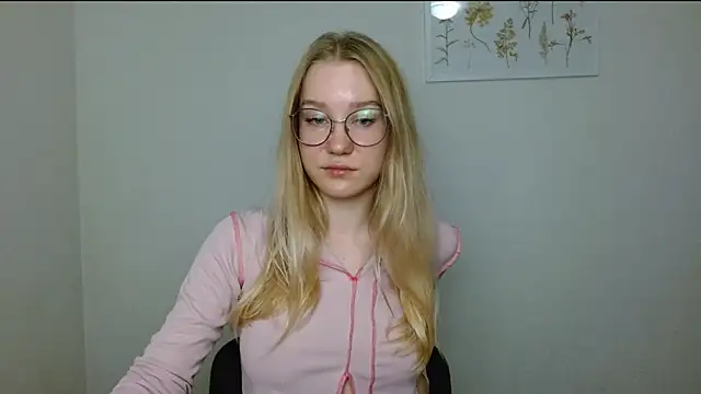 Snapshot of cindi_hot chatting on September 28, 11:04 am cindi hot online show from September 28, 11:04 am