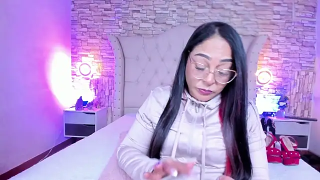 Gina Myers online show from February 11, 12:06 pm