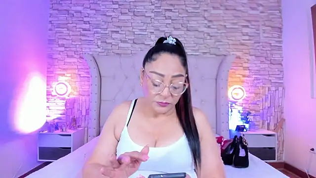 Gina Myers online show from March 8, 12:20 pm