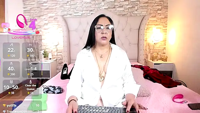 Gina Myers online show from October 12, 1:24 pm