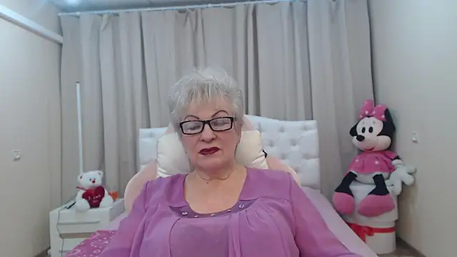 KayleSmoll online show from March 25, 8:12 pm