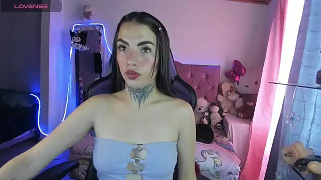 Alice ch1 online show from September 27, 6:04 pm