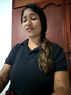 Sofythom1 online show from May 5, 5:21 am