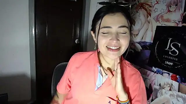 Snapshot of Nylaahh_ chatting on October 9, 7:40 pm Nylaahh online show from October 9, 7:40 pm