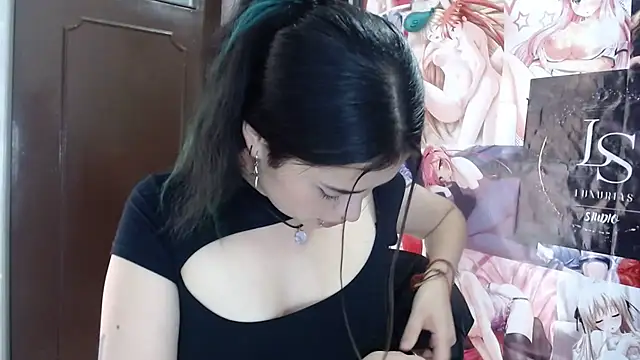 Snapshot of Nylaahh_ chatting on October 11, 7:49 pm Nylaahh online show from October 11, 7:49 pm