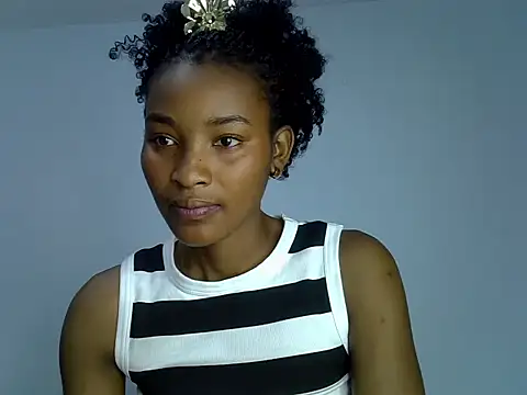 cute-alexis online show from September 13, 11:18 am