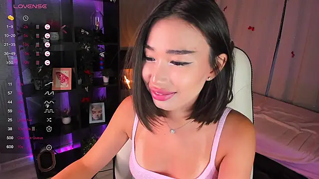 sensualily online show from March 28, 3:33 pm