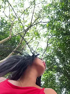 NAUGHTY LITTLE 18 online show from February 25, 9:13 pm