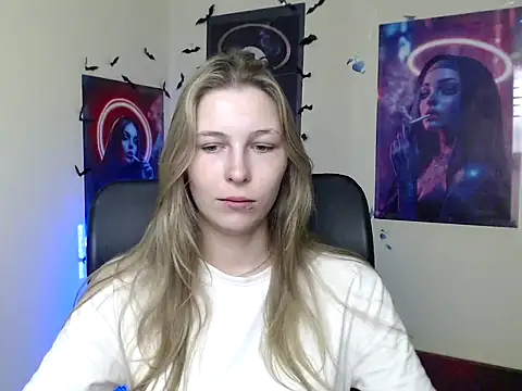 StrangerGi online show from June 5, 6:17 am