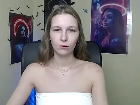 StrangerGi online show from May 25, 5:50 am