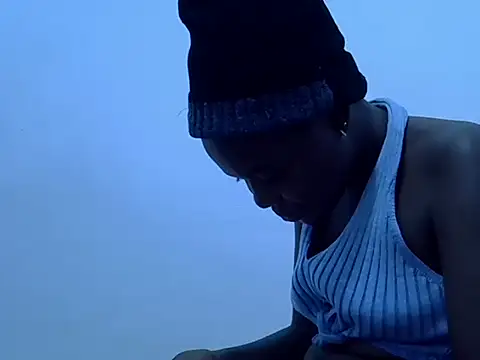 creamypussyy21 online show from April 5, 9:47 pm