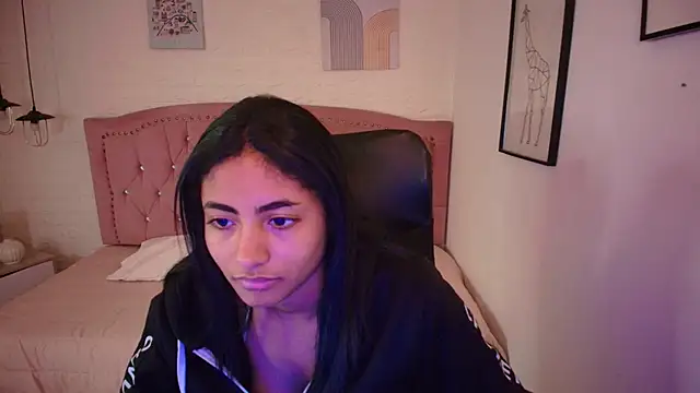 shaneelle online show from November 15, 3:07 am