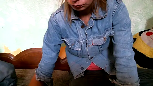 DennisXCaroll online show from October 17, 7:11 am