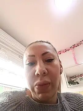 coral smitth online show from March 18, 6:02 pm