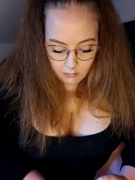  Julie x online show from October 25, 9:39 am