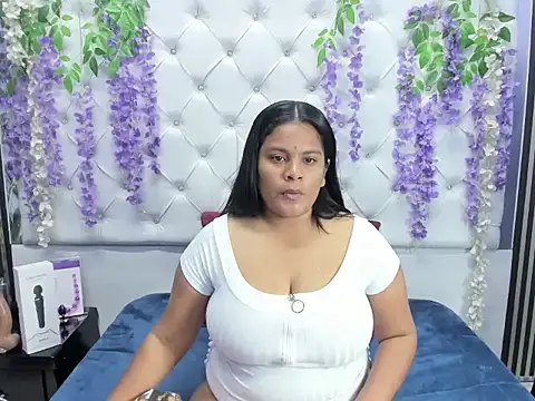 Sam-Evans-hot online show from March 11, 8:11 pm