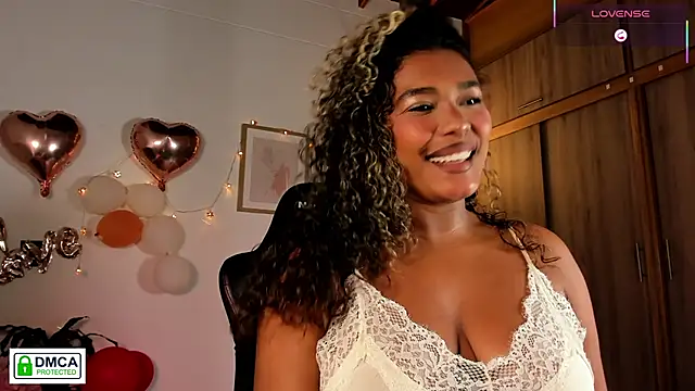 aleja montiel   online show from March 2, 12:45 pm