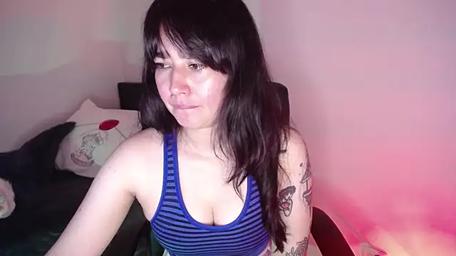 NewAgatha Bolton online show from June 19, 8:12 pm
