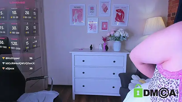 Snapshot of Astarte_Aste chatting on October 16, 2:41 pm Astarte Aste online show from October 16, 2:41 pm