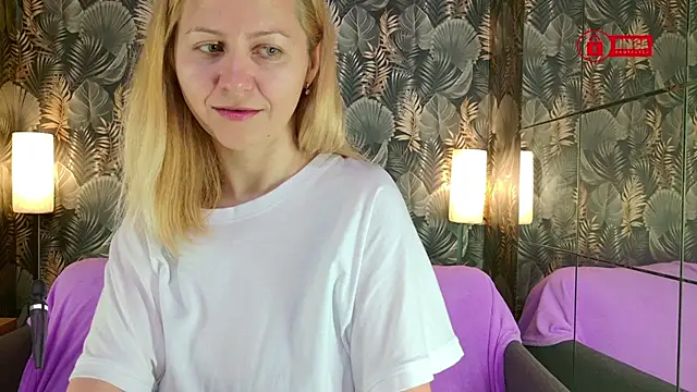 BigBoobsARRI online show from April 16, 9:09 am