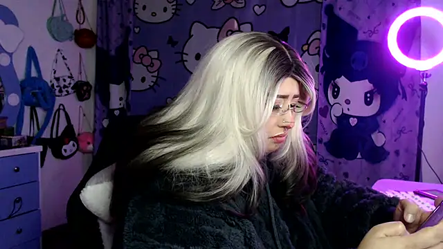 lussyevans24 online show from March 15, 5:53 am