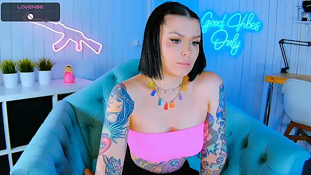 My toys pink online show from July 10, 3:18 am