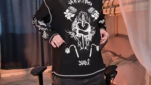 LexiWenford online show from February 27, 5:51 am