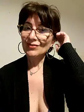 Viola8p online show from May 20, 9:23 pm