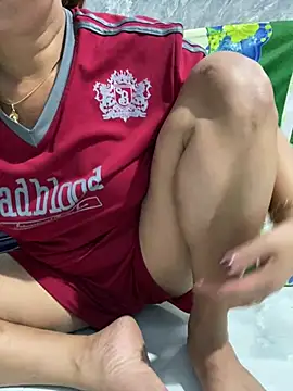 Linaannn online show from April 11, 7:45 am