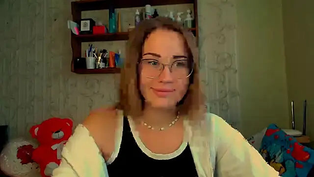 Snapshot of luxie_milady chatting on September 30, 9:15 am luxie milady online show from September 30, 9:15 am
