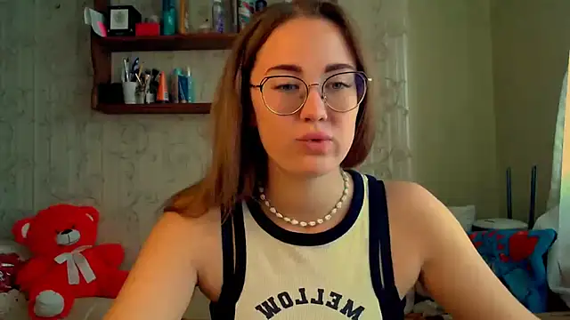 Snapshot of luxie_milady chatting on October 2, 10:20 am luxie milady online show from October 2, 10:20 am