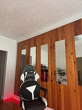 Blazerina online show from March 3, 4:35 pm