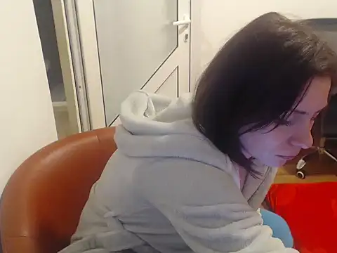 Emmatoo online show from March 12, 8:22 pm