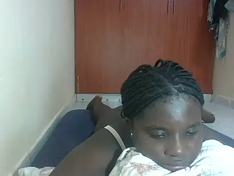 hotebbbyy online show from May 24, 6:34 am