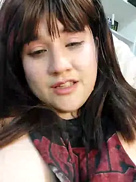 ItsNaiixa online show from December 19, 9:07 pm