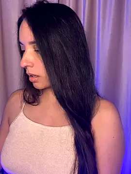 Snapshot of ThaliaRivera_ chatting on October 22, 12:37 am ThaliaRivera online show from October 22, 12:37 am
