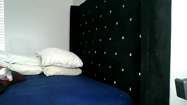 Badgirlbrittt online show from September 21, 5:22 pm