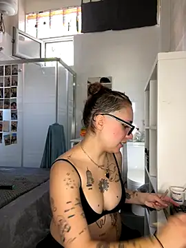 Hawitxui online show from October 11, 11:47 am