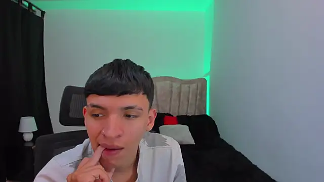 Juan Nd Steven online show from September 27, 7:04 am