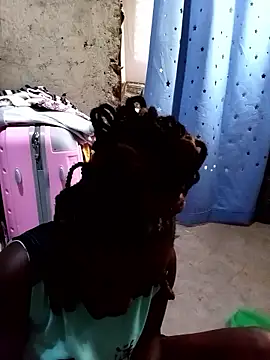 pretty prickle online show from January 14, 8:30 am