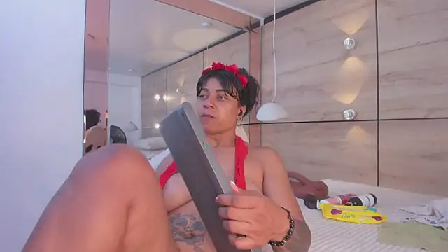 martina touss online show from November 21, 12:40 pm