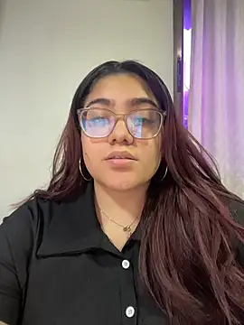 KathyGonzalez online show from November 19, 9:04 pm