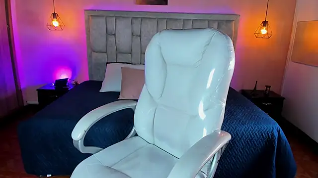 Jaiser 17 online show from October 13, 3:04 pm