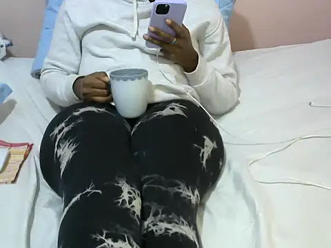 winnie254 online show from September 30, 5:51 pm