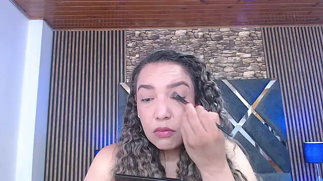 marie hss online show from December 19, 8:34 pm