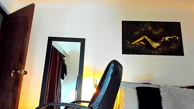 KimberlyBanks2 online show from November 26, 10:27 am