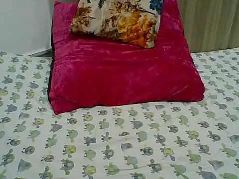 PrettyPrincess14 online show from October 10, 12:37 am