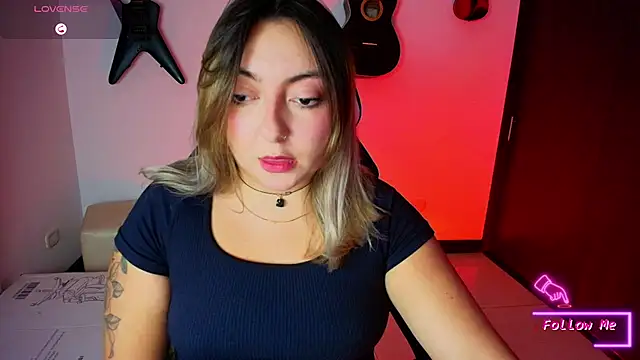 miaawild online show from November 14, 10:43 pm