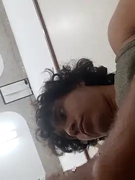 pedrodavid  online show from March 24, 11:32 pm