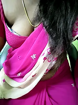 Snapshot of tamil_subha69 chatting on September 18, 12:31 am tamil subha69 online show from September 18, 12:31 am